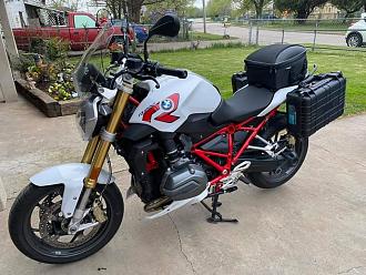 Click image for larger version

Name:	bmw1.jpg
Views:	266
Size:	165.1 KB
ID:	3959