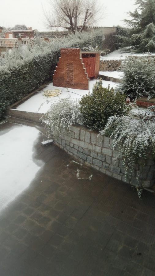 Click image for larger version

Name:	snow.jpeg
Views:	80
Size:	69.2 KB
ID:	8445