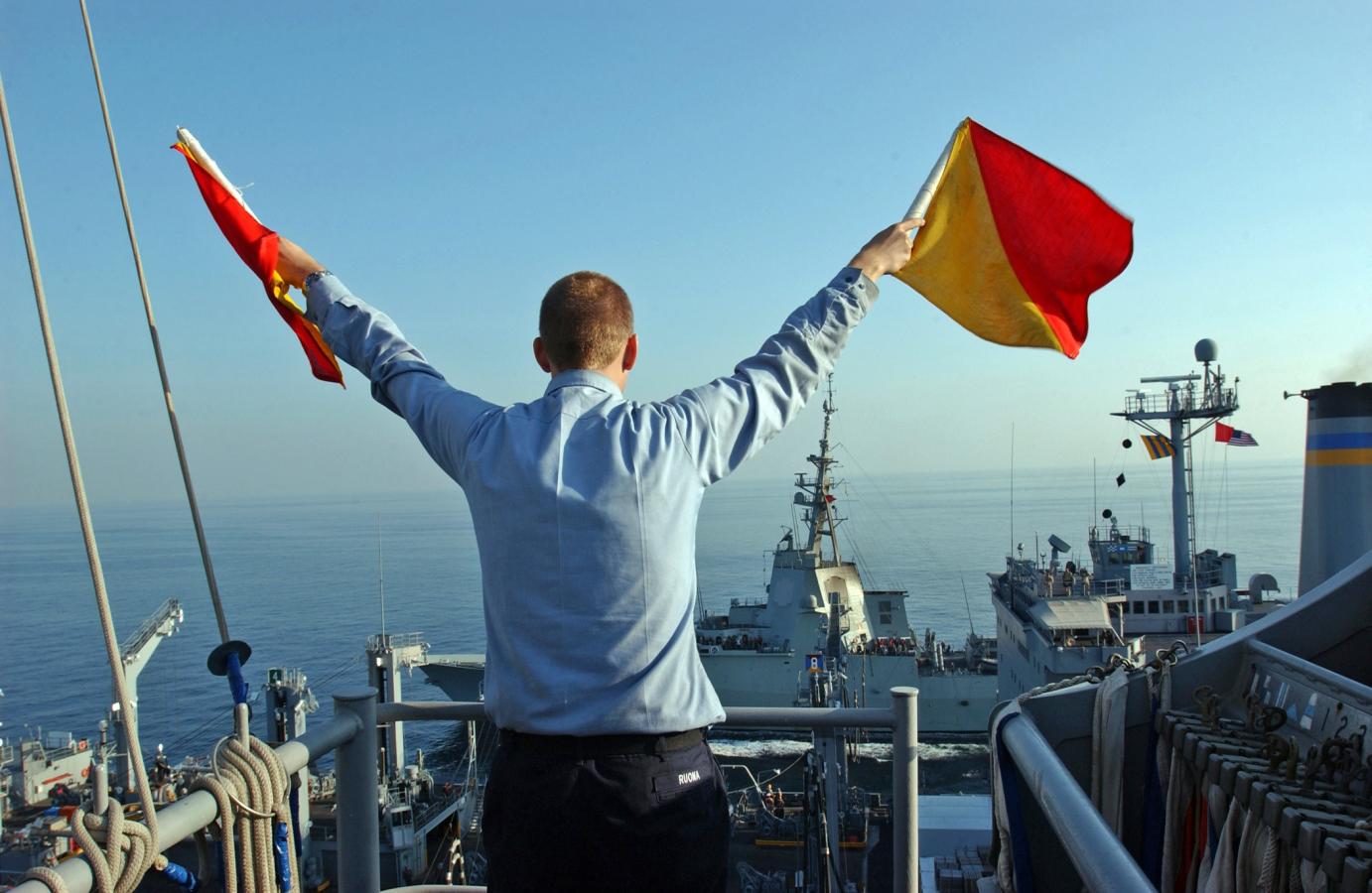 Click image for larger version

Name:	US_Navy_051129-N-0685C-007_Quartermaster_Seaman_Ryan_Ruona_signals_with_semaphore_flags_during_a_replenishment_at_sea.jpg
Views:	85
Size:	128.1 KB
ID:	14608