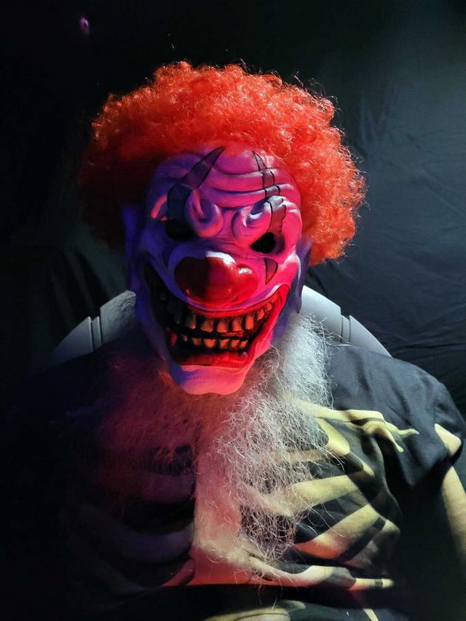 Click image for larger version

Name:	HWeen1.jpg
Views:	168
Size:	68.9 KB
ID:	18315