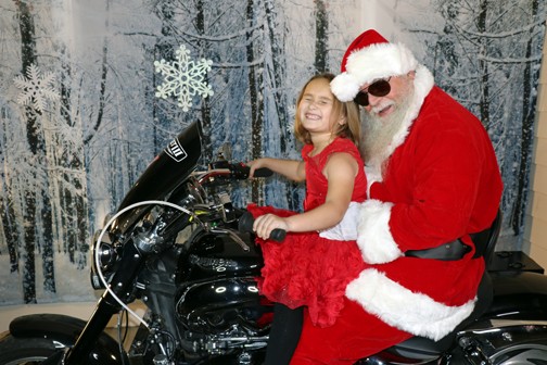 Click image for larger version  Name:	Santa 2.jpg Views:	0 Size:	66.9 KB ID:	19034