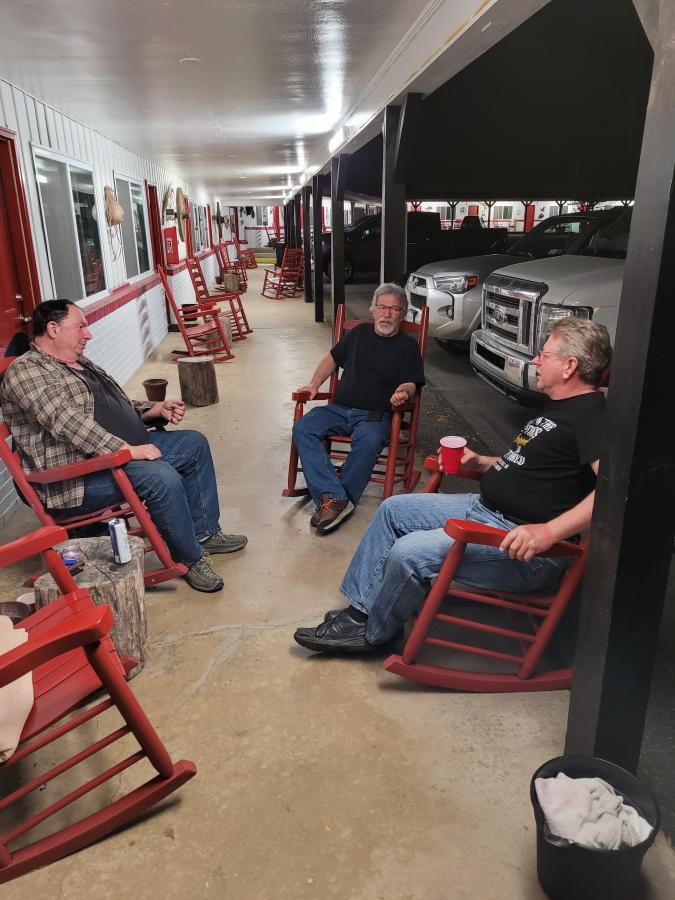 Click image for larger version

Name:	20220503_224500.jpg
Views:	133
Size:	91.4 KB
ID:	22360