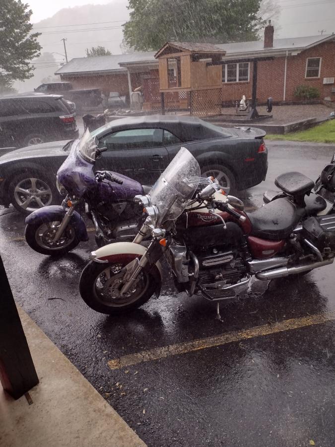 Click image for larger version

Name:	IMG_20220506_173552135_HDR.jpg
Views:	132
Size:	116.6 KB
ID:	22315