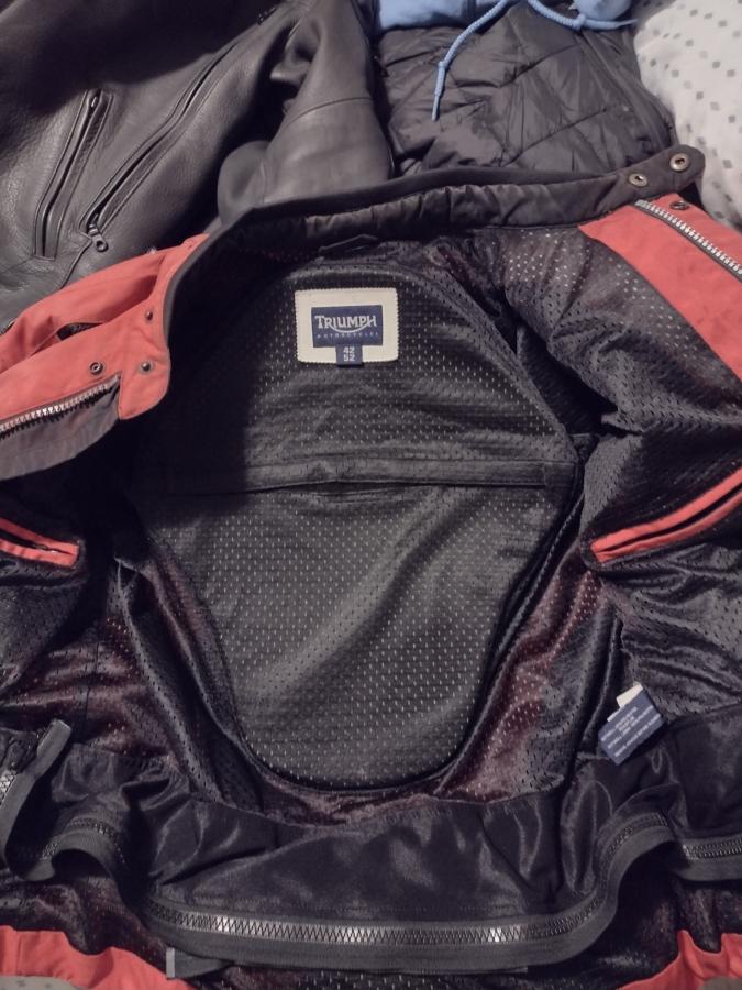 Click image for larger version

Name:	IMG_20220823_190531014_HDR.jpg
Views:	47
Size:	93.1 KB
ID:	26204