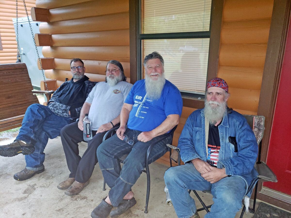 Click image for larger version

Name:	Beards of Texas.jpg
Views:	170
Size:	270.4 KB
ID:	28300